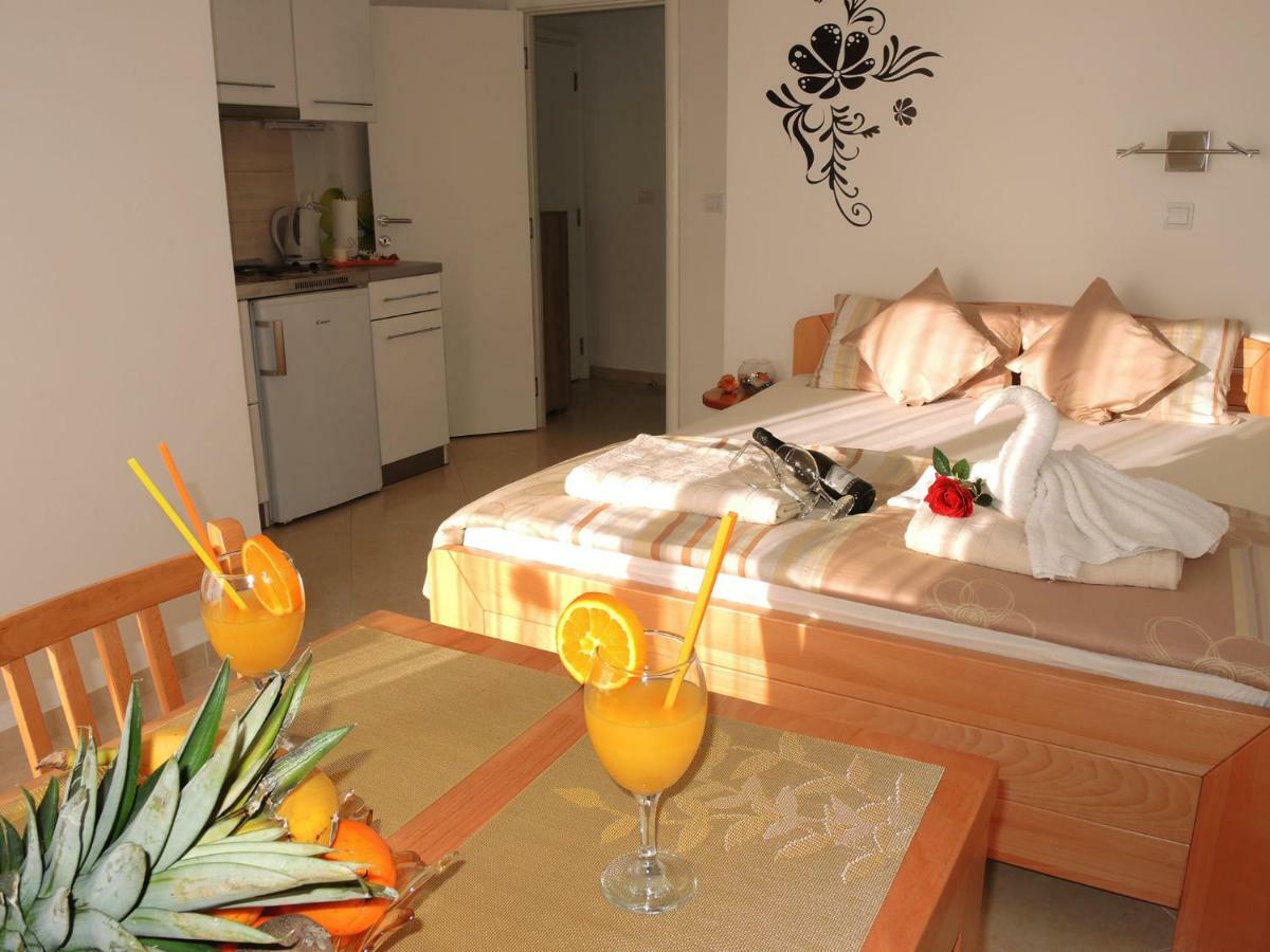 Iva Apartmani Трибунь Екстер'єр фото