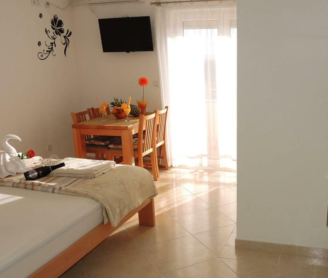 Iva Apartmani Трибунь Екстер'єр фото