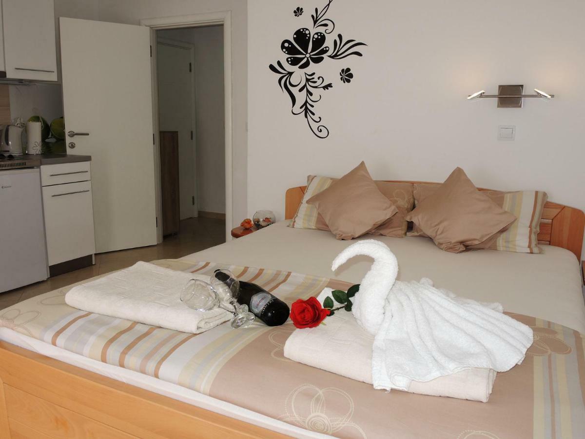 Iva Apartmani Трибунь Екстер'єр фото