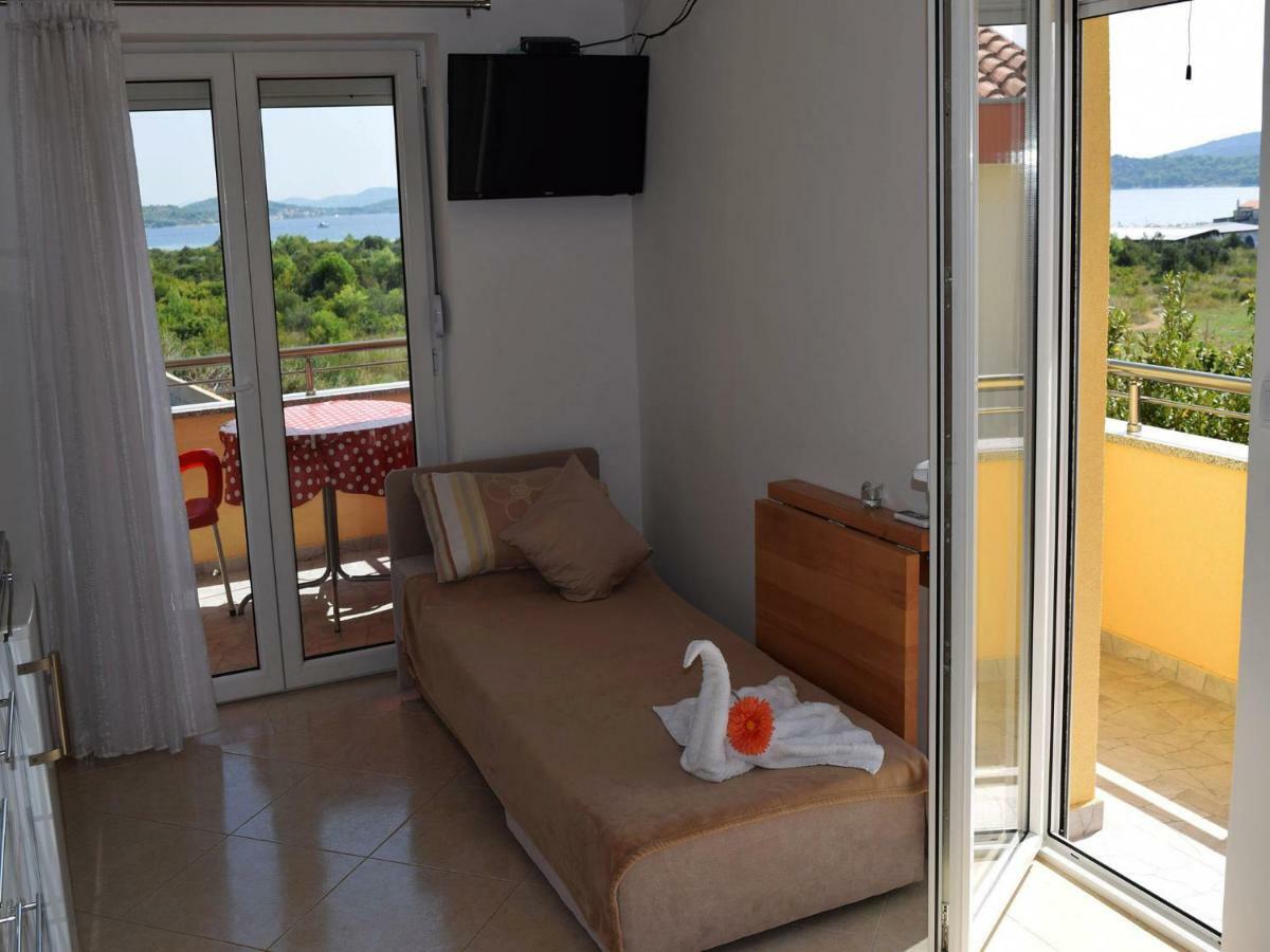 Iva Apartmani Трибунь Екстер'єр фото